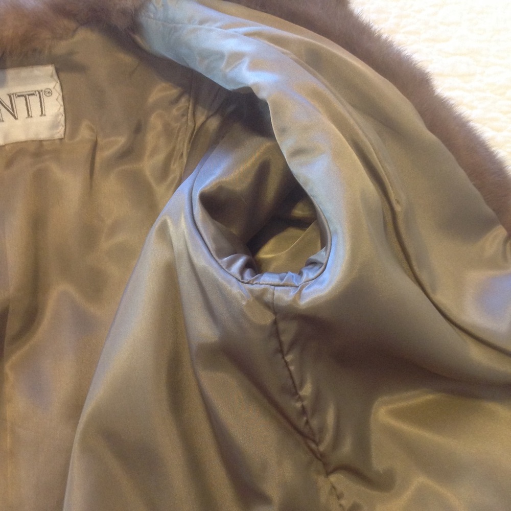 Ladies Mink Jacket - Picture 3 of 8